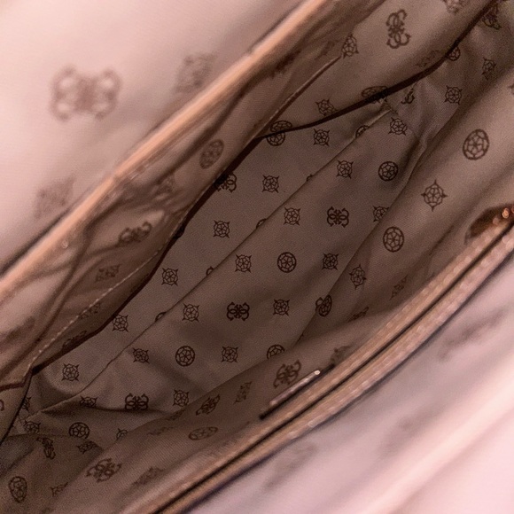 Rylan Monogram, Guess Top Zip Tote - Picture 6 of 11